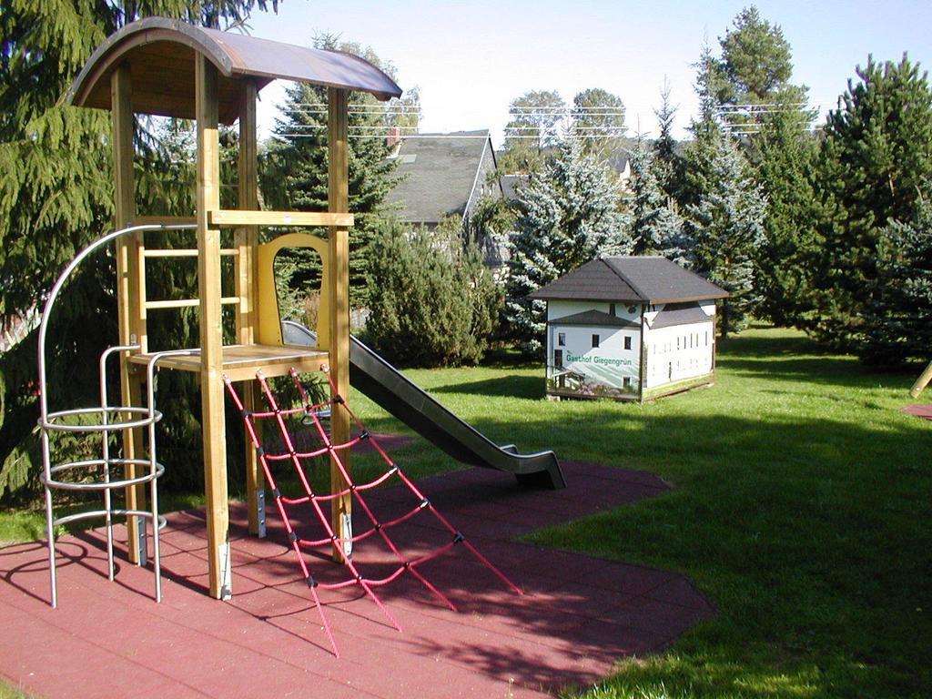Hartmannsdorf bei Kirchberg Hotel-Pension Flechsig מראה חיצוני תמונה